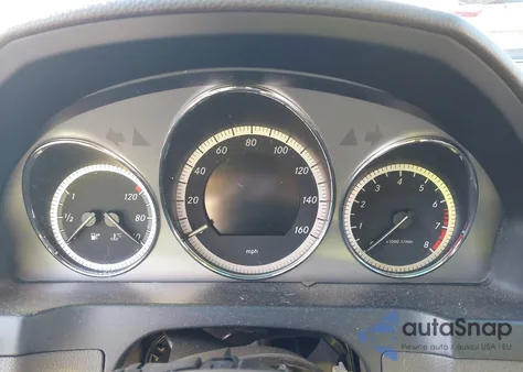 2010 Mercedes-Benz C 300 Luxury/Sport из США, поврежденный, VIN WDDGF5EB1AR099550